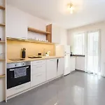 2-bedroom In The Center Apartament Plovdiv