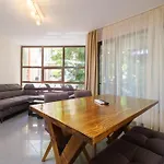 2-bedroom In The Center Apartament