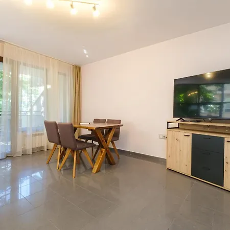 2-bedroom In The Center * Plovdiv